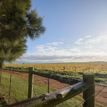 Oorvloed Guesthouse Swellendam Bagian luar foto
