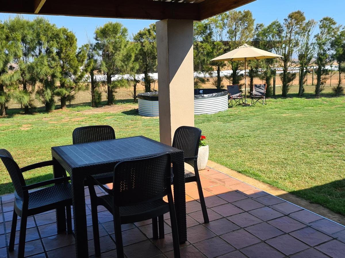Oorvloed Guesthouse Swellendam Bagian luar foto