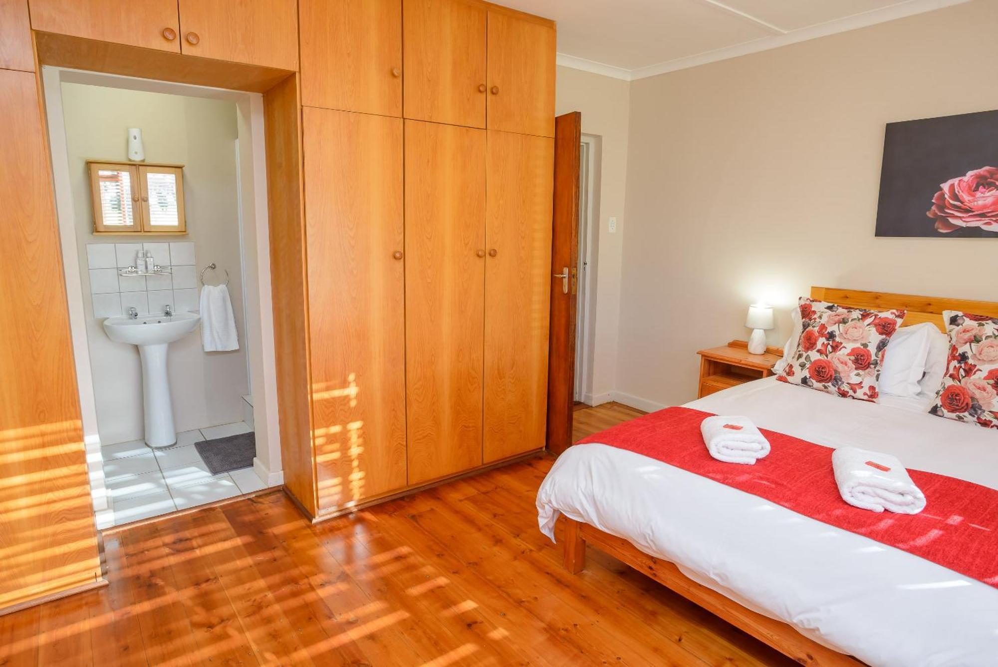 Oorvloed Guesthouse Swellendam Bagian luar foto